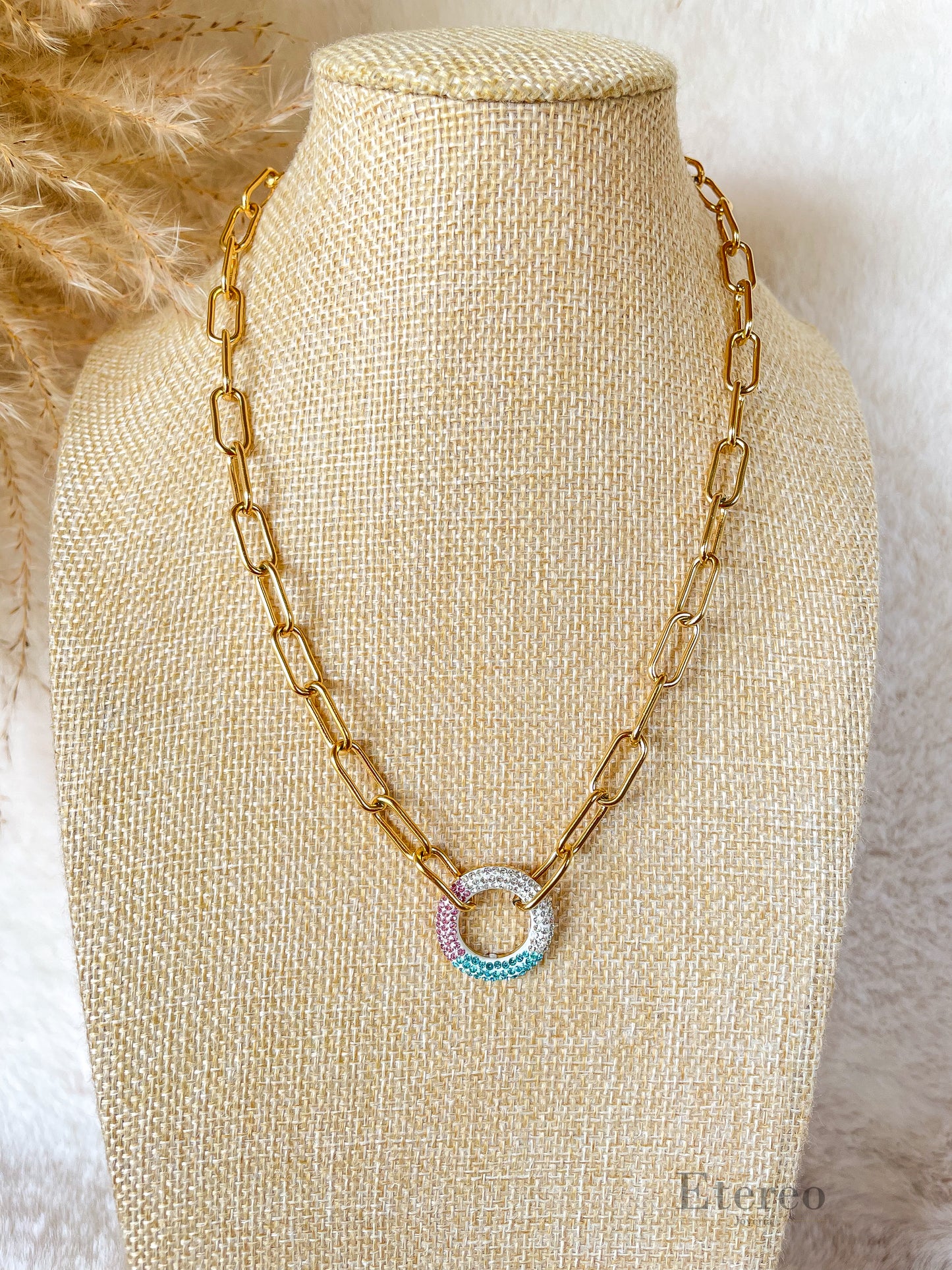 Collar Circle