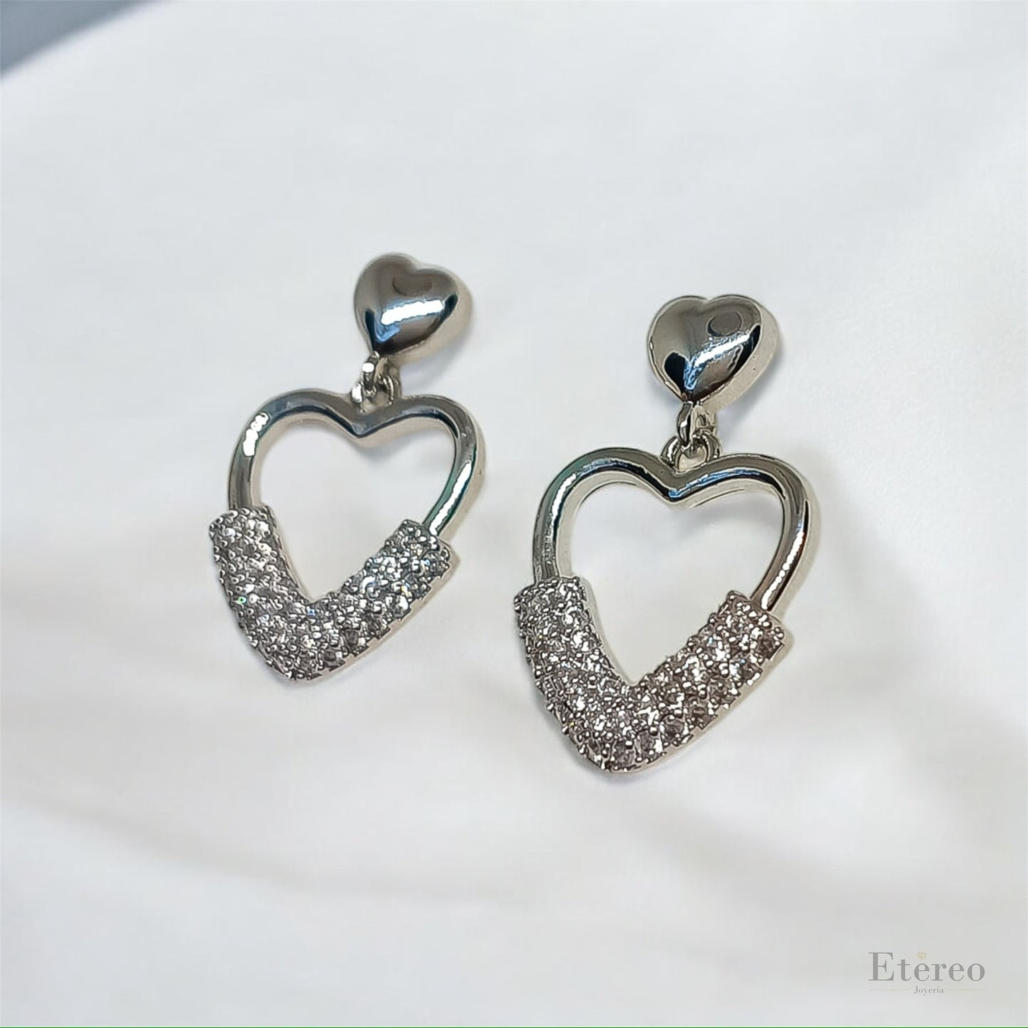 Aretes María