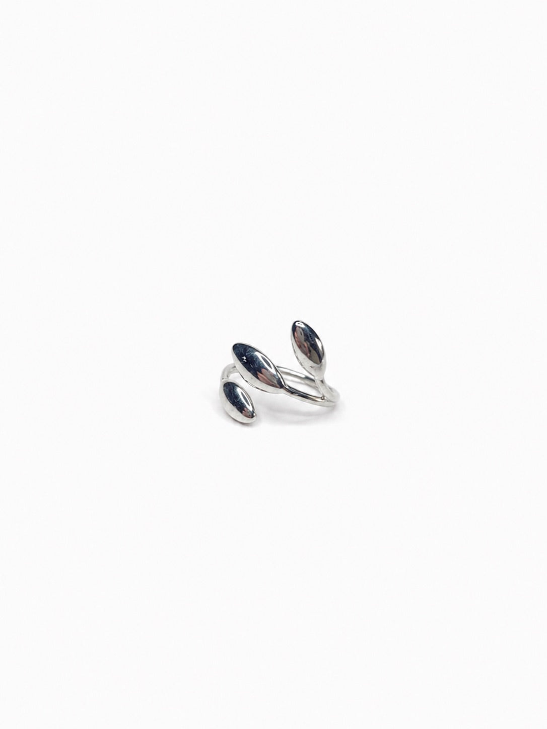 Anillo Tres Hojas
